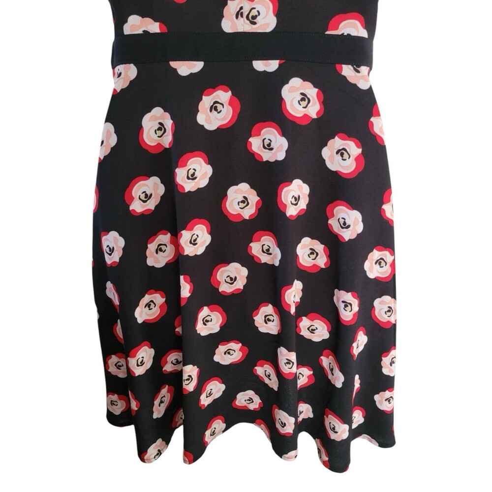 Flirty ELLE A-Line Keyhole Halter Style - Picture 6 of 11